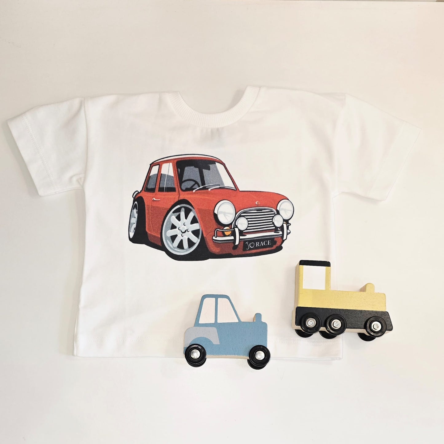 T-SHIRT